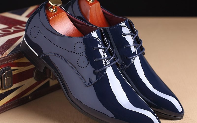 MENS SHOES CATALOGUE: Check Out For Top Men Dress Shoes