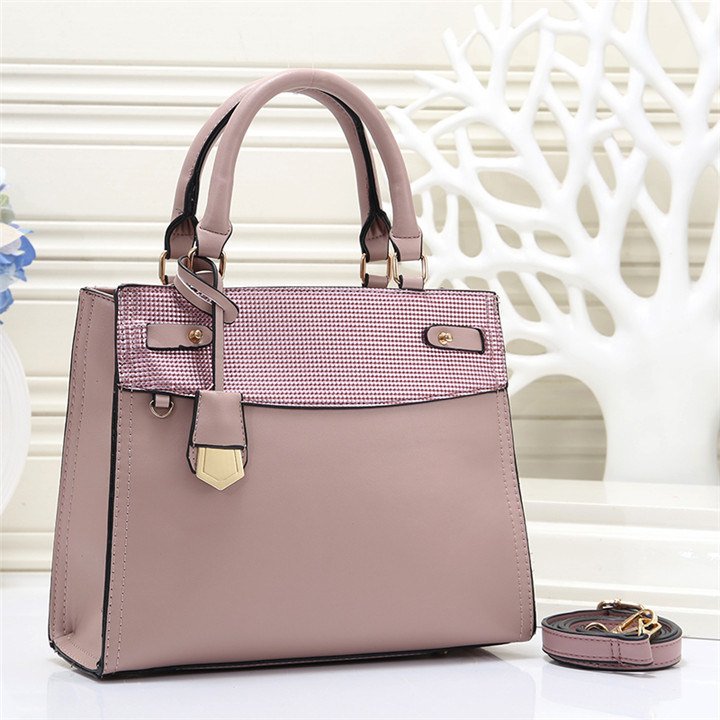 Latest Beautiful Handbag Images With High Costly Tag